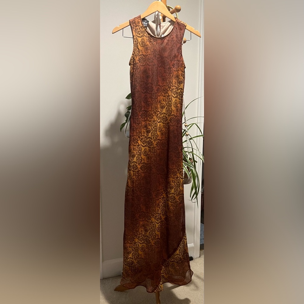 Elegant Long Leaf Pattern Dress